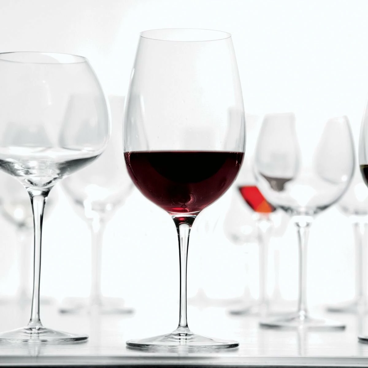 Luigi Bormioli Wine Profiles Glasses For Juicy Reds 20oz | Set Of 2 2 Luigi Bormioli Wine Profiles Glasses For Juicy Reds 20oz | Set Of 2 - Image 2