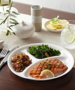 Corelle Livingware 10.25" Divided Dish | Winter Frost White 5 Corelle Livingware 10.25" Divided Dish | Winter Frost White -Cheap Dinnerware Store 1050513 co tabletop lifestyle uncropped winterfrostwhite 10.25 in divided plate 4