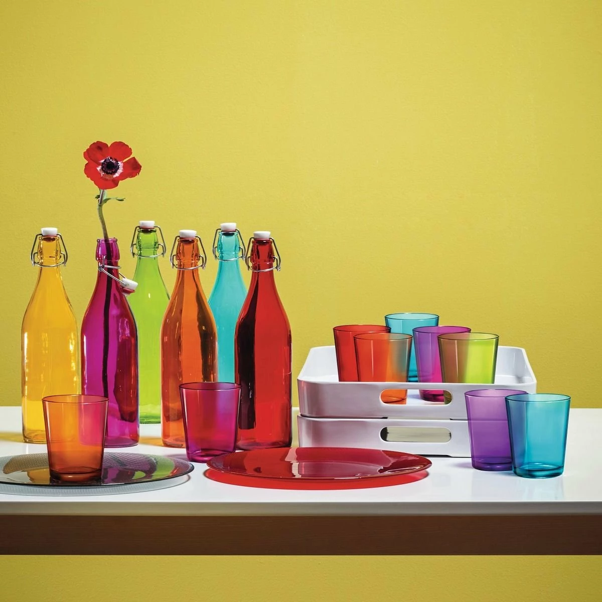 Bormioli Rocco 33.75oz Swing Top Giara Glass Bottle | Red 2 Bormioli Rocco 33.75oz Swing Top Giara Glass Bottle | Red - Image 2