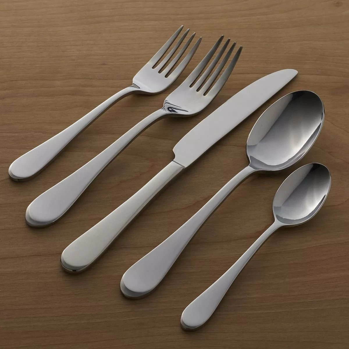 Oneida 18/0 Stainless Steel 45-Piece Flatware Set | Icarus 4 Oneida 18/0 Stainless Steel 45-Piece Flatware Set | Icarus - Image 4