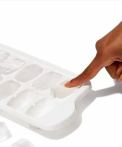 OXO Good Grips Covered Ice Cube Tray -Cheap Dinnerware Store 81m6 kjw8kl. ac sl1500