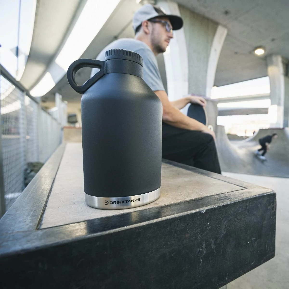 DrinkTanks 64oz Session Growler | Obsidian 3 DrinkTanks 64oz Session Growler | Obsidian - Image 3