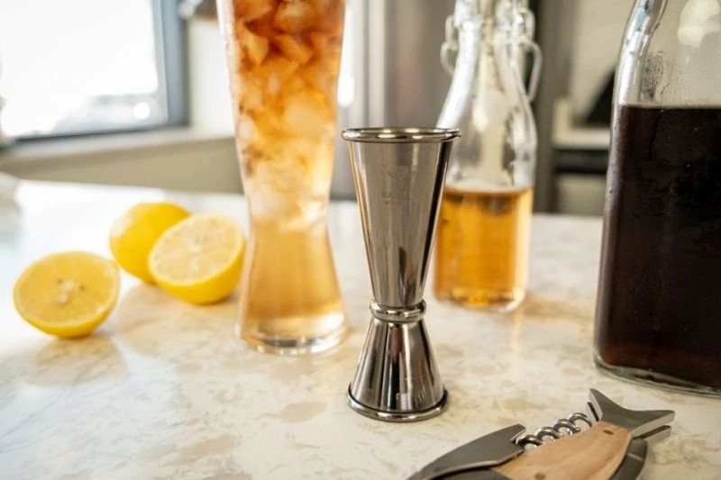 Mercer Barfly 25ml X 50ml Japanese Style Jigger | Gun Metal Black 2 Mercer Barfly 25ml X 50ml Japanese Style Jigger | Gun Metal Black - Image 2