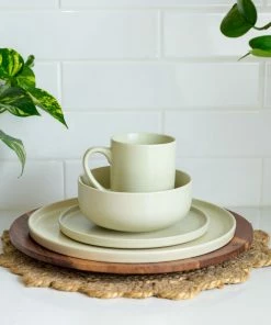 Everything Kitchens Modern Flat 8" Lunch Plates (Set Of 4) | Beige -Cheap Dinnerware Store ek modern flat lifestyle squares 0028 capture0011 3 2