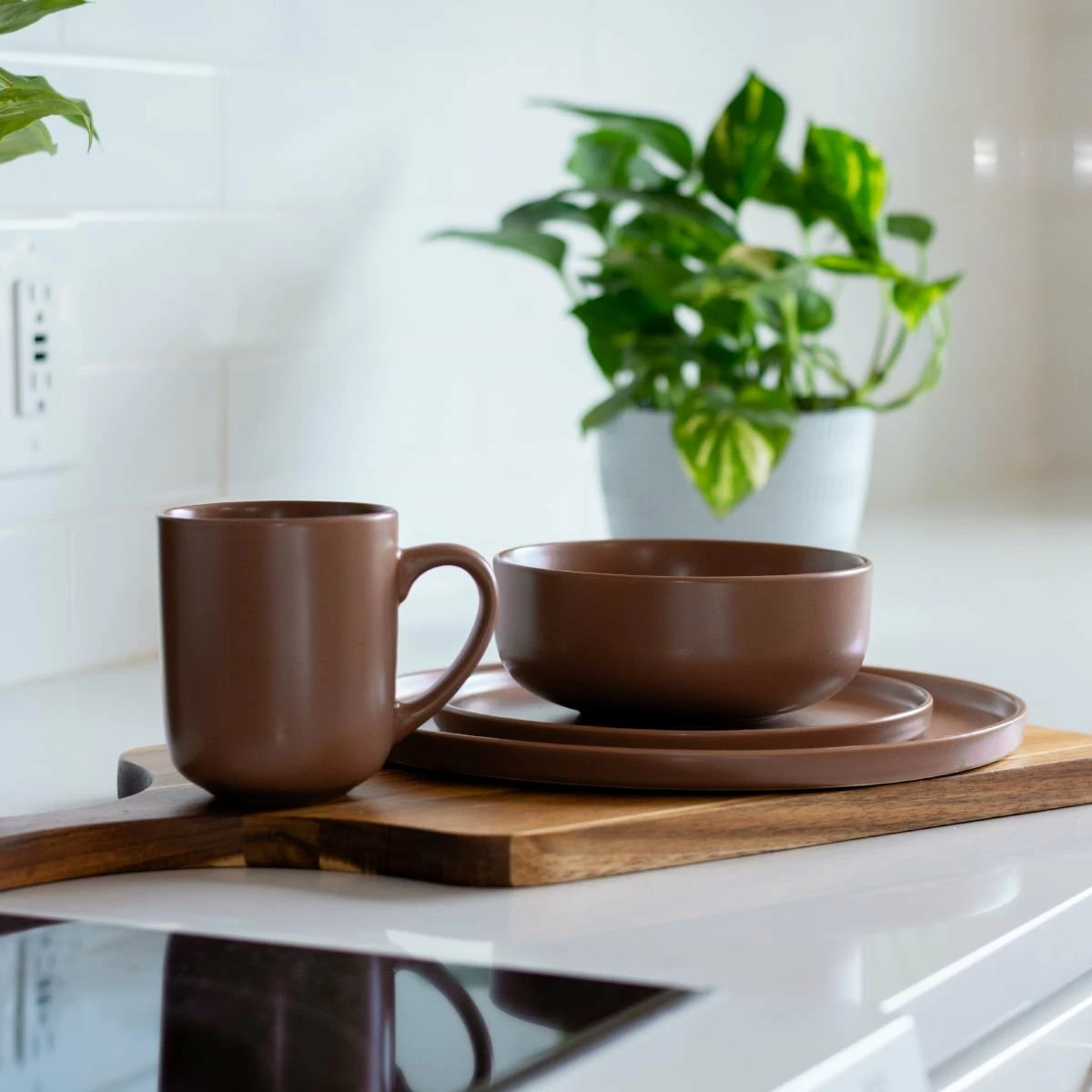 Everything Kitchens Modern Flat 24oz Bowls (Set Of 4) | Brown 3 Everything Kitchens Modern Flat 24oz Bowls (Set Of 4) | Brown - Image 3