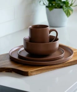 Everything Kitchens Modern Flat 8" Lunch Plates (Set Of 4) | Brown -Cheap Dinnerware Store ek modern flat lifestyle squares 0038 capture0003 5 1