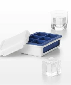 OXO Good Grips Covered Ice Cube Tray | Large Cubes