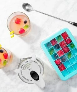 OXO Good Grips Covered Ice Cube Tray | Small Cubes -Cheap Dinnerware Store gg 11154300 3112400 105801 9a