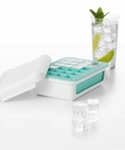 OXO Good Grips Covered Ice Cube Tray | Small Cubes