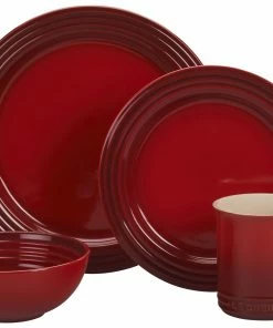 Le Creuset 16-Piece Dinnerware Set | Cerise/Cherry Red