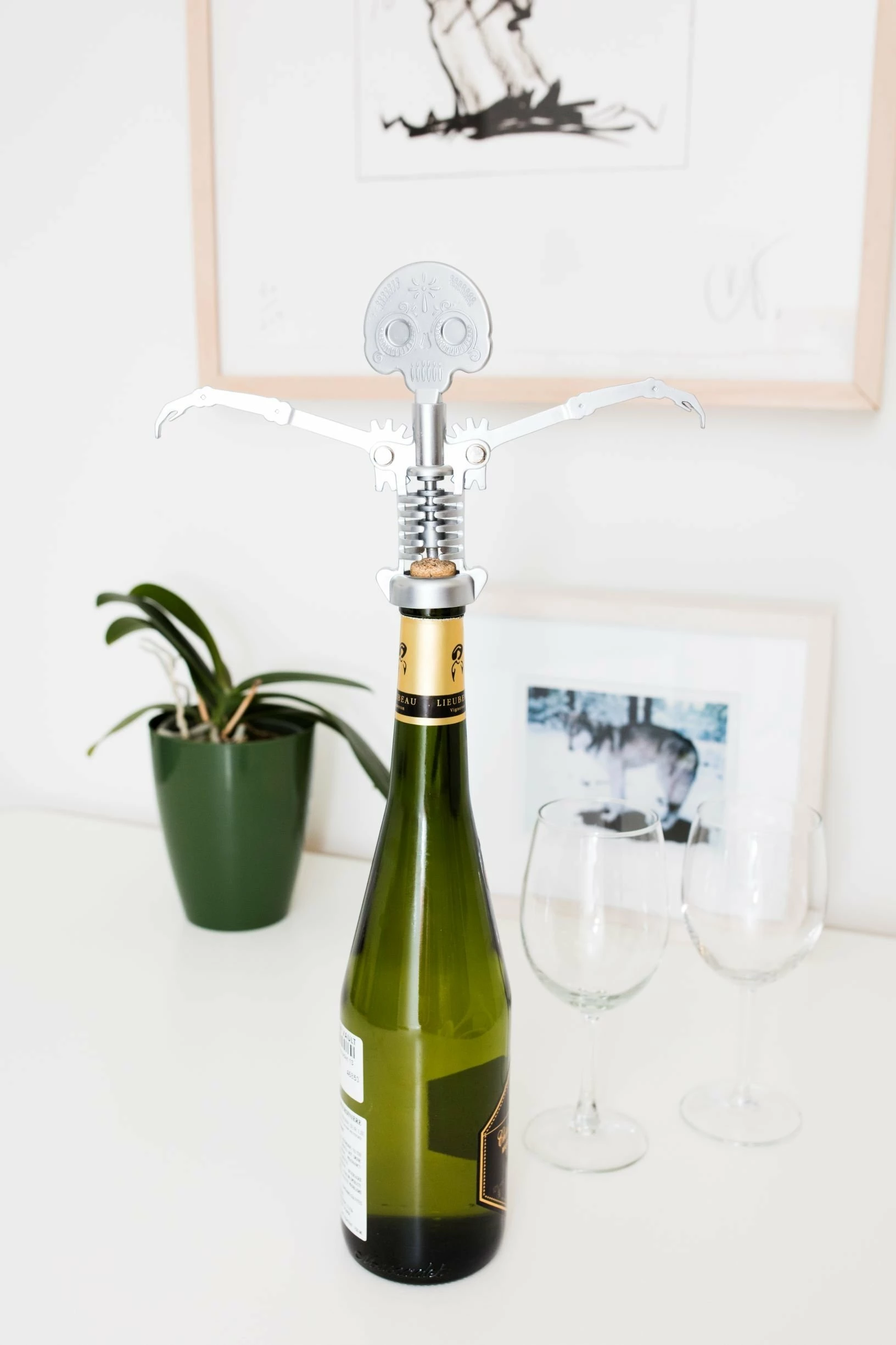 Kikkerland Corkscrew | Day Of The Dead Skull 4 Kikkerland Corkscrew | Day Of The Dead Skull - Image 4