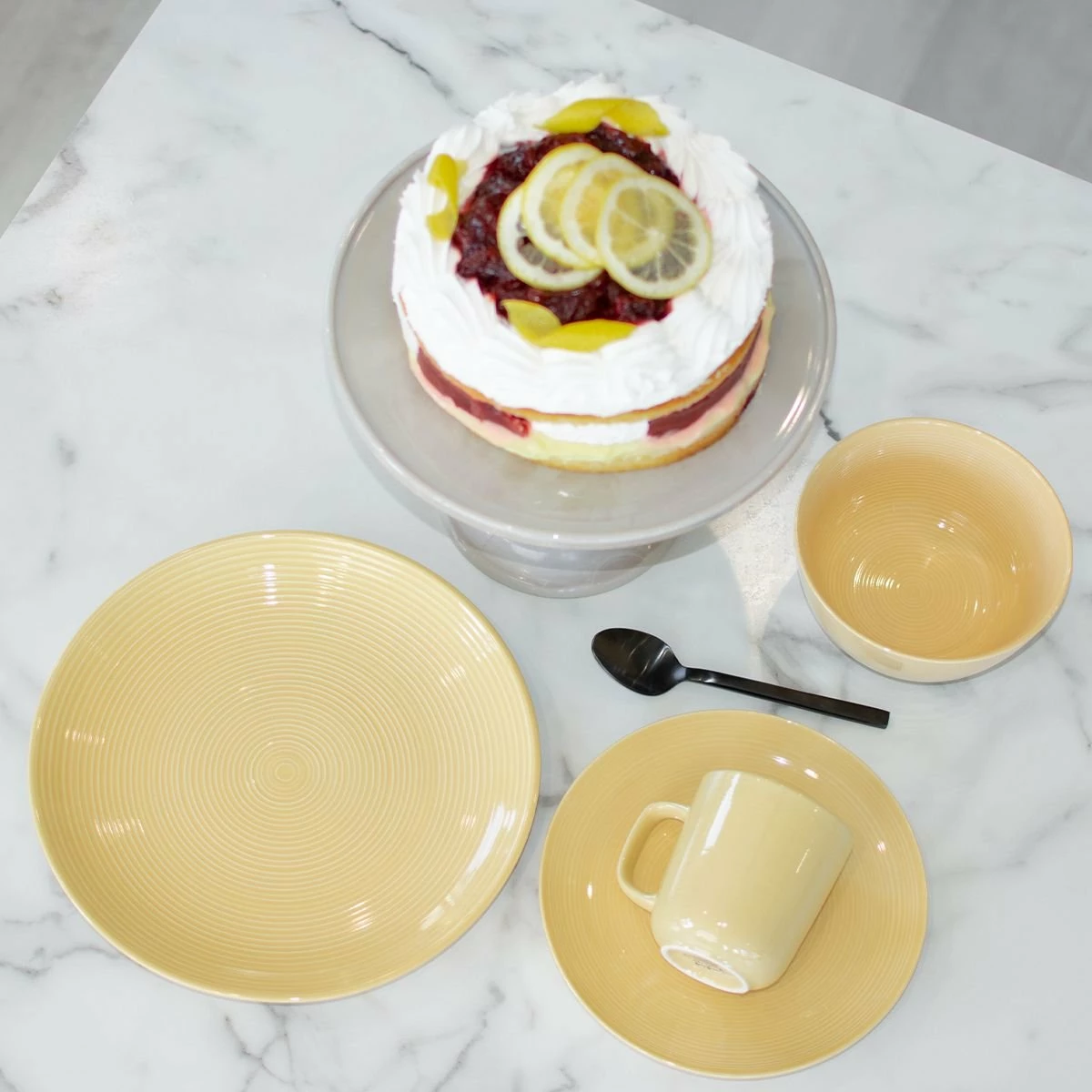 Everything Kitchens Modern Colorful Neutrals - Rippled 10.5" Dinner Plates (Set Of 4) - Glazed | Butter Yellow 4 Everything Kitchens Modern Colorful Neutrals - Rippled 10.5" Dinner Plates (Set Of 4) - Glazed | Butter Yellow - Image 4