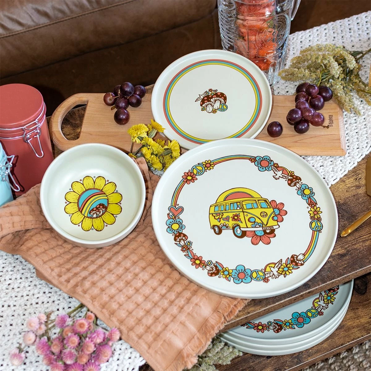 Everything Kitchens Modern Flat 12-Piece Dinnerware Set | Peace & Love 5 Everything Kitchens Modern Flat 12-Piece Dinnerware Set | Peace & Love - Image 5