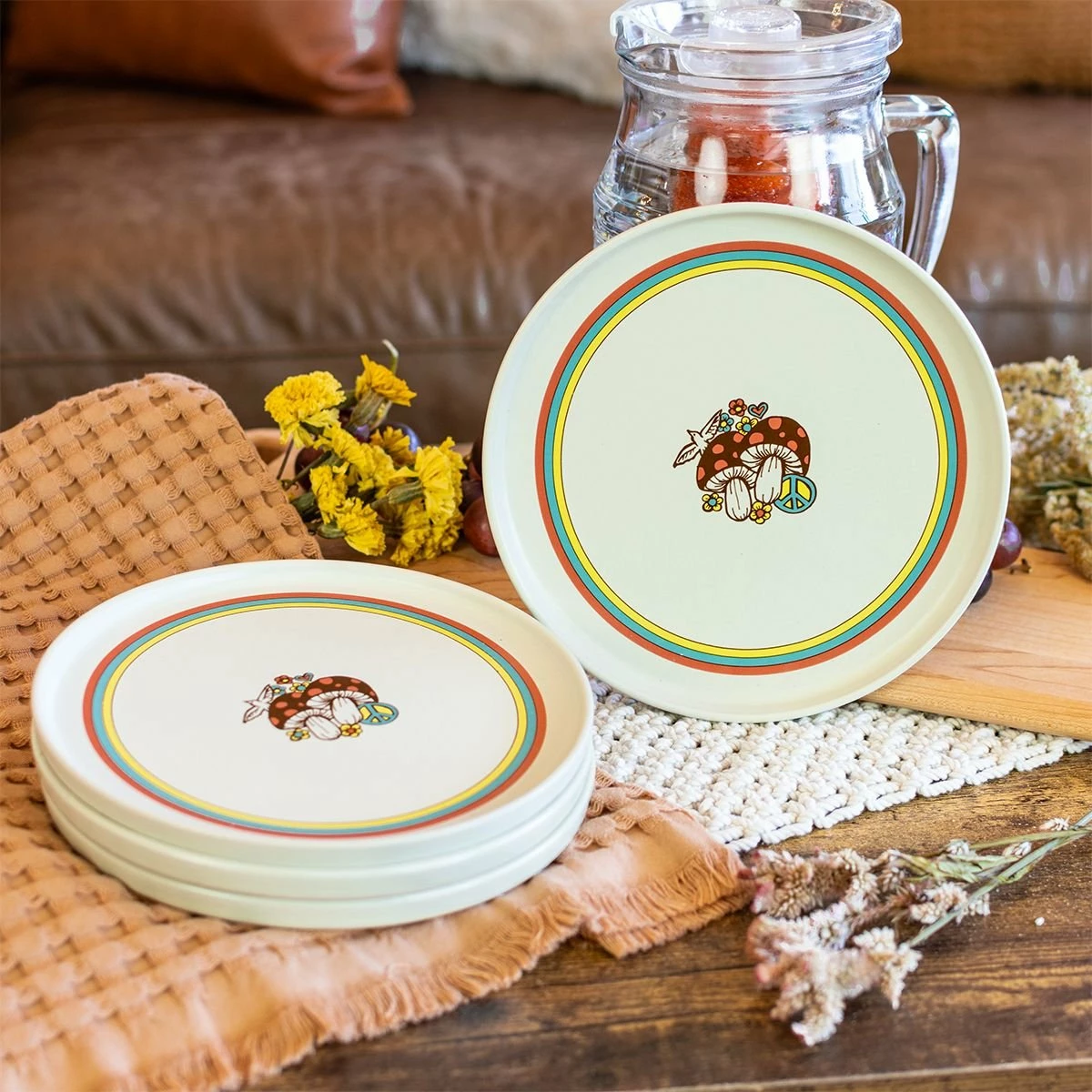 Everything Kitchens Modern Flat 8" Lunch Plates (Set Of 4) | Peace & Love 3 Everything Kitchens Modern Flat 8" Lunch Plates (Set Of 4) | Peace & Love - Image 3