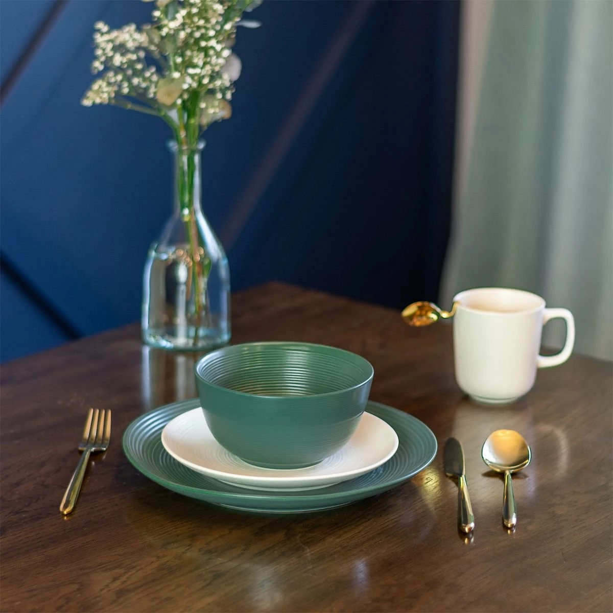 Everything Kitchens Modern Colorful Neutrals - Rippled 16-Piece Dinnerware Set - Matte | Green & Ivory 1 Everything Kitchens Modern Colorful Neutrals - Rippled 16-Piece Dinnerware Set - Matte | Green & Ivory