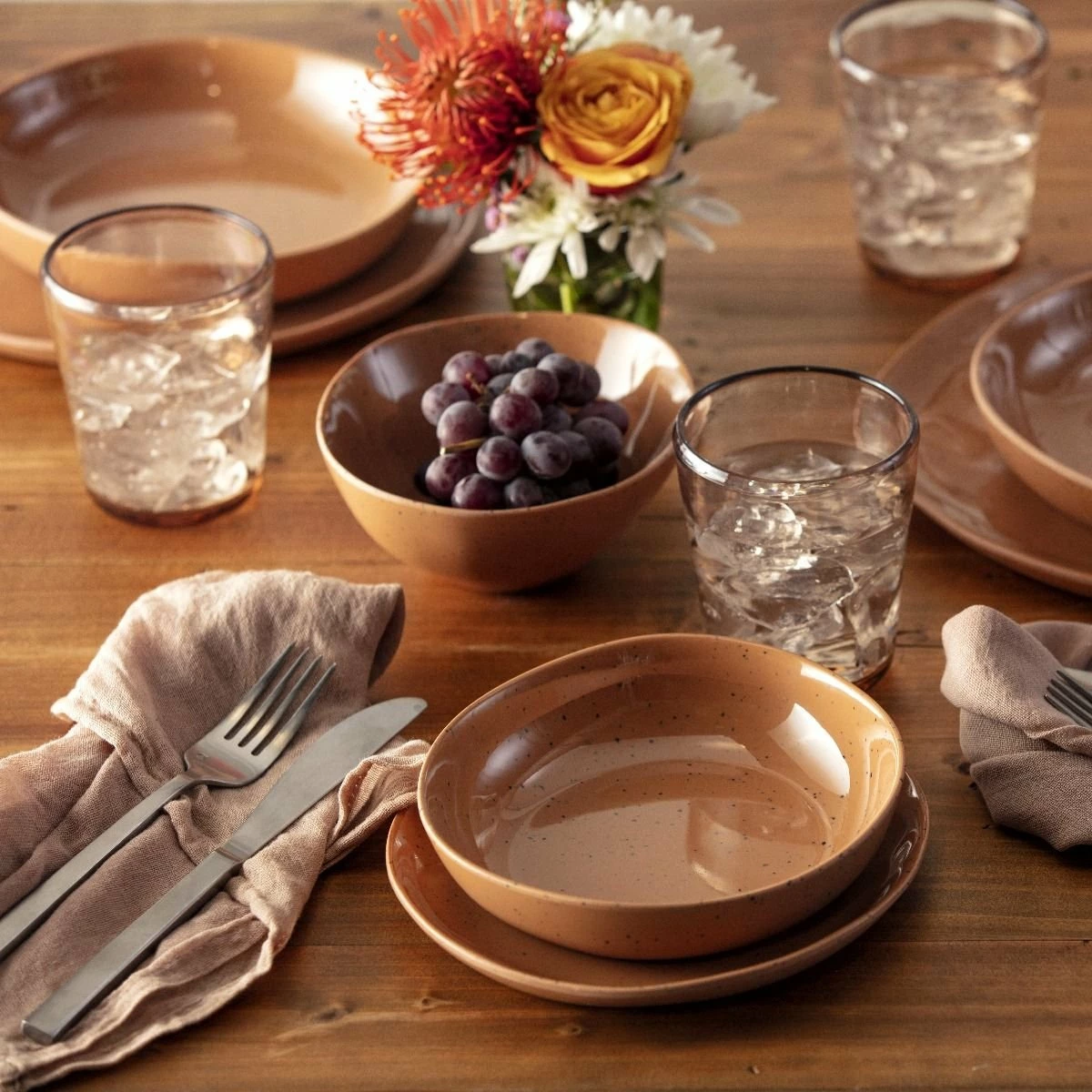 Fortessa Sandia Melamine 11" Dinner Plate | Adobe 2 Fortessa Sandia Melamine 11" Dinner Plate | Adobe - Image 2