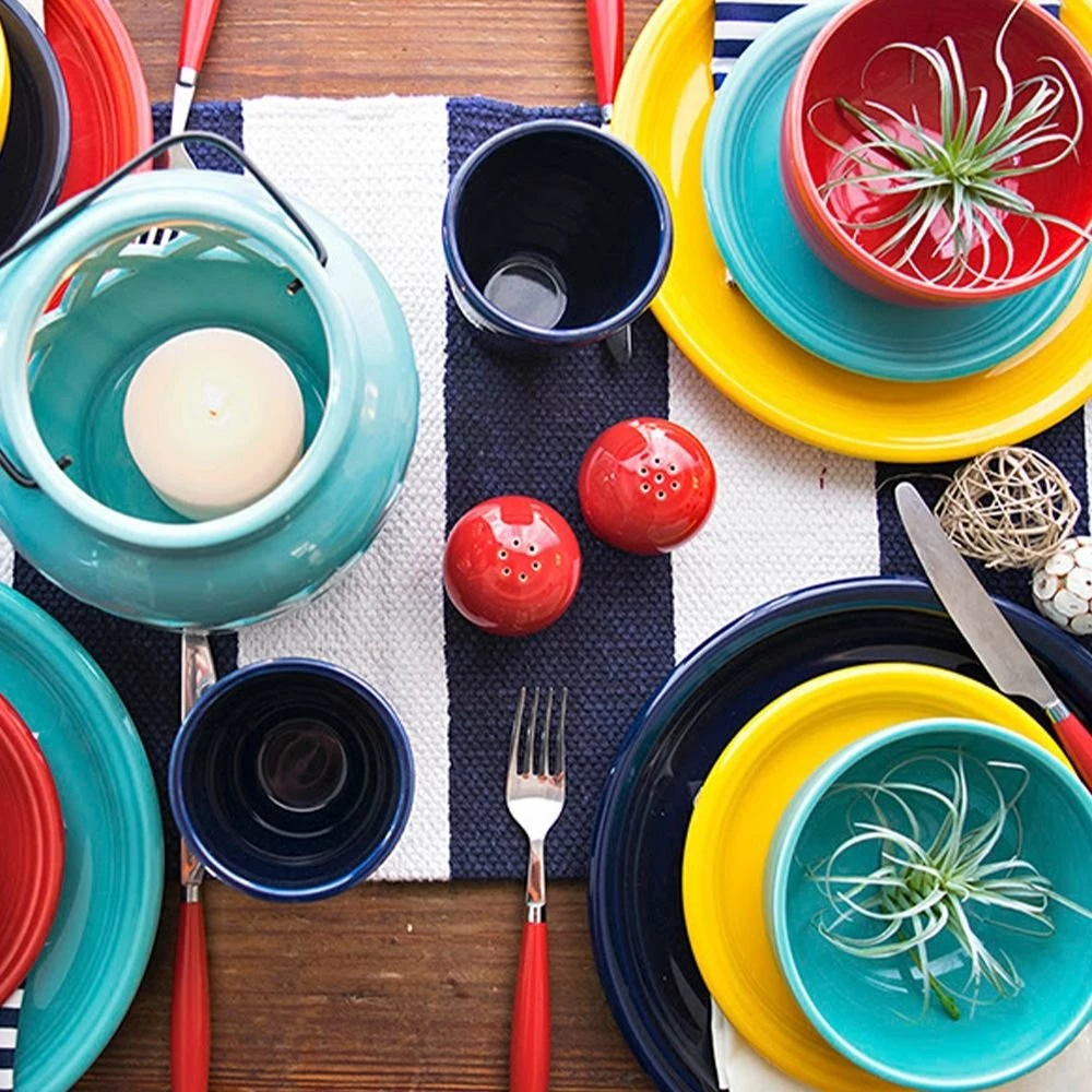 Fiesta® Salt & Pepper Set | Scarlet 2 Fiesta® Salt & Pepper Set | Scarlet - Image 2